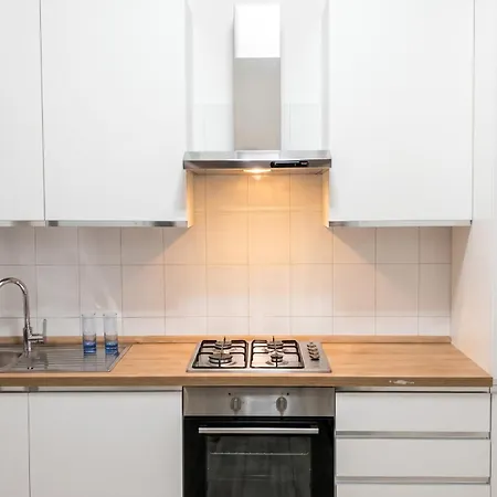 Appartamento Spacious In Pescara, 120 M², Ideal For Families
