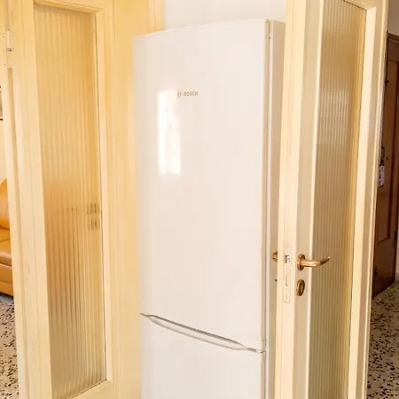 Spacious In Pescara, 120 M², Ideal For Families Appartamento *