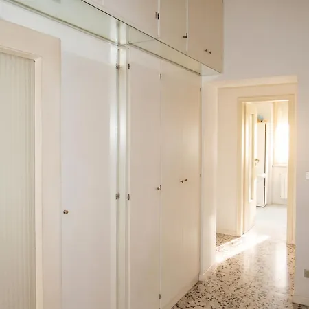 Spacious In Pescara, 120 M², Ideal For Families Pescara
